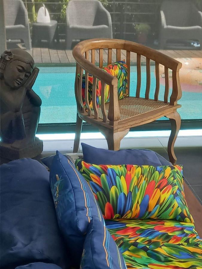 Suite Indigo Jacuzzi Prive Piscine Vue Mer Acces Cuisine Laverie Saint Pierre Exterior foto